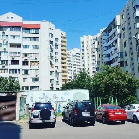 On Kompozitora Nischinskoho 16 Одесса